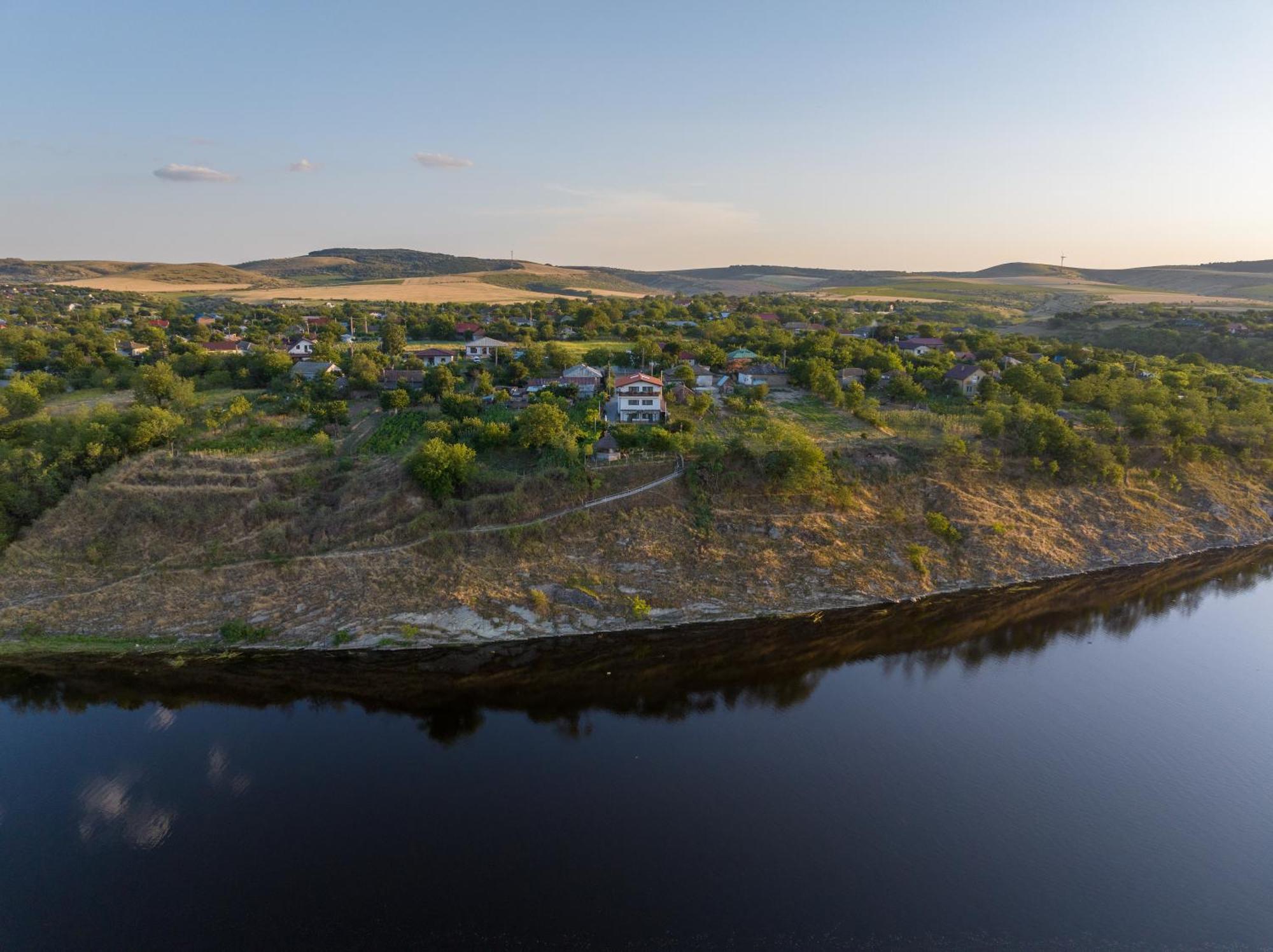 Laguna Nuferilor Habitat Somova Экстерьер фото