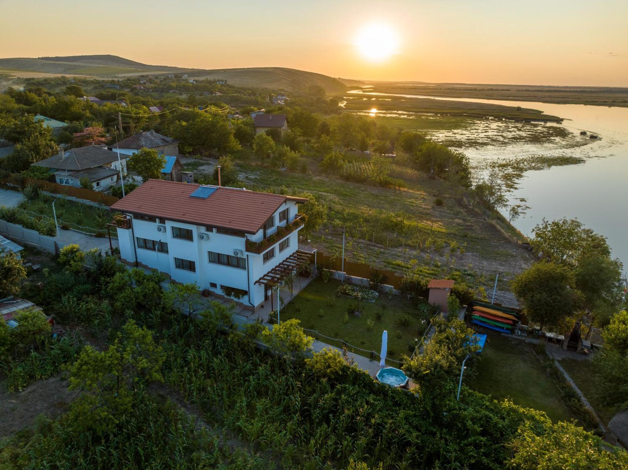 Laguna Nuferilor Habitat Somova Экстерьер фото